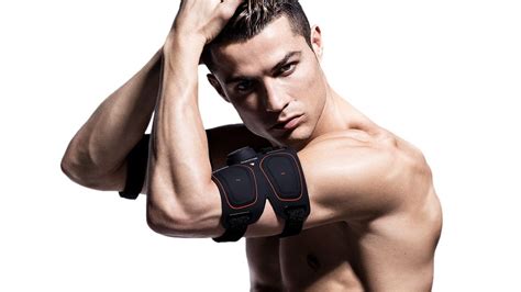 cristiano ronaldo sixpad abs.